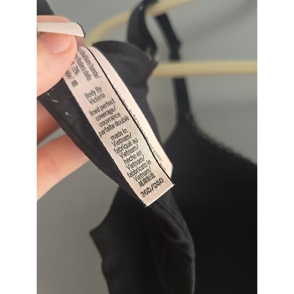 Victoria's Secret Body by Victoria Lined Perfect Coverage Underwire Bra Size 36D - Picture 6 of 7